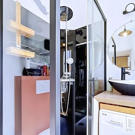 Apartment Charming 2 Near Canal Saint-martin